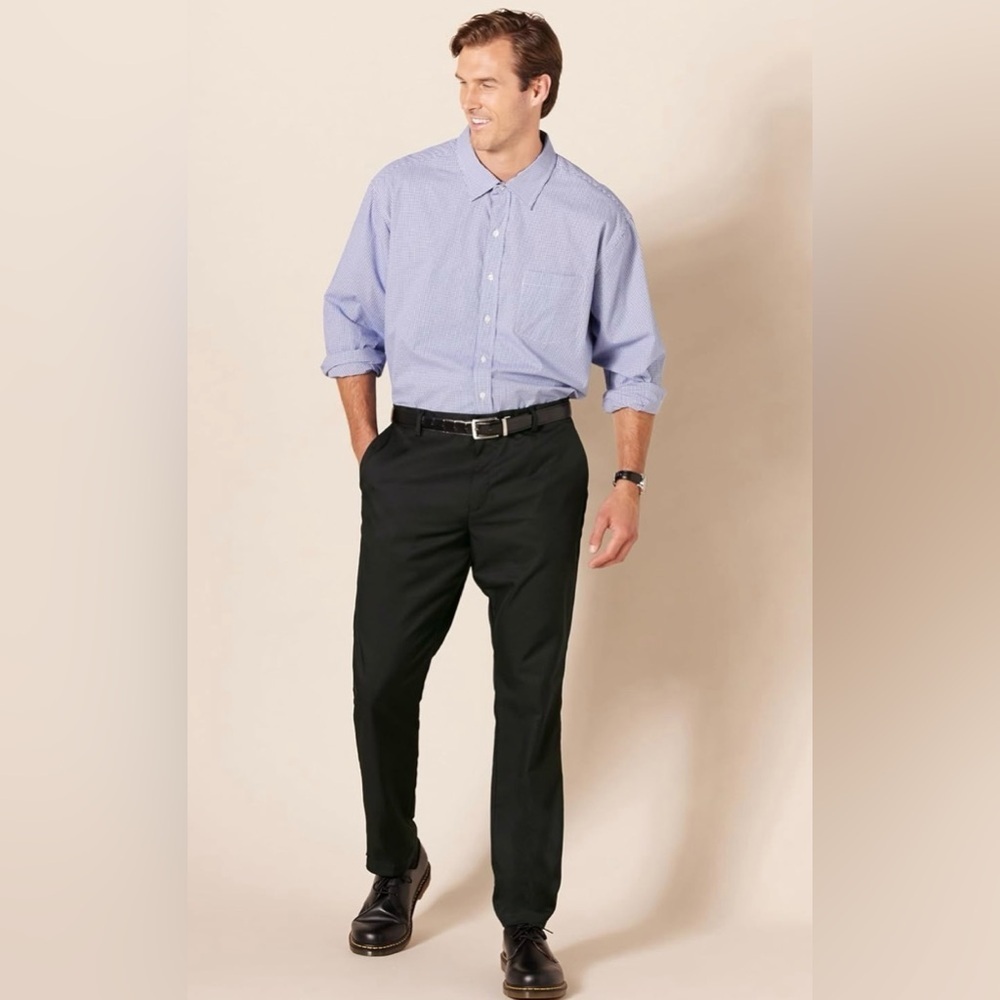 Amazon Essentials Men's Slim-Fit Flat-Front Dress Pant in Black 30x32